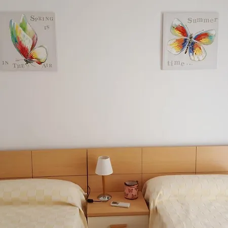 3 Bed To Rent In Mojacar, Spain. Apartment Mojacar